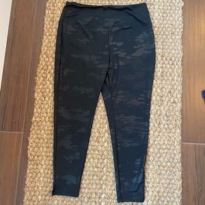 Camo leggings